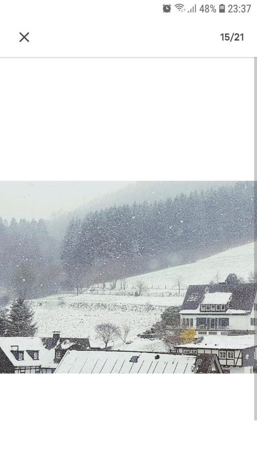 4 Erw. 1 Ki. Ski Entspannung Terasse Ausblick Schmallenberg Exteriör bild